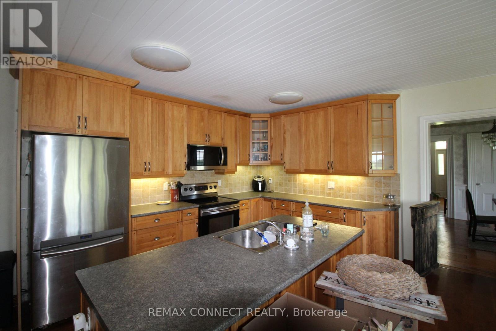..house - 10748 Mcewen Drive, Middlesex Centre, Ontario  N0M 1P0 - Photo 6 - X13241384