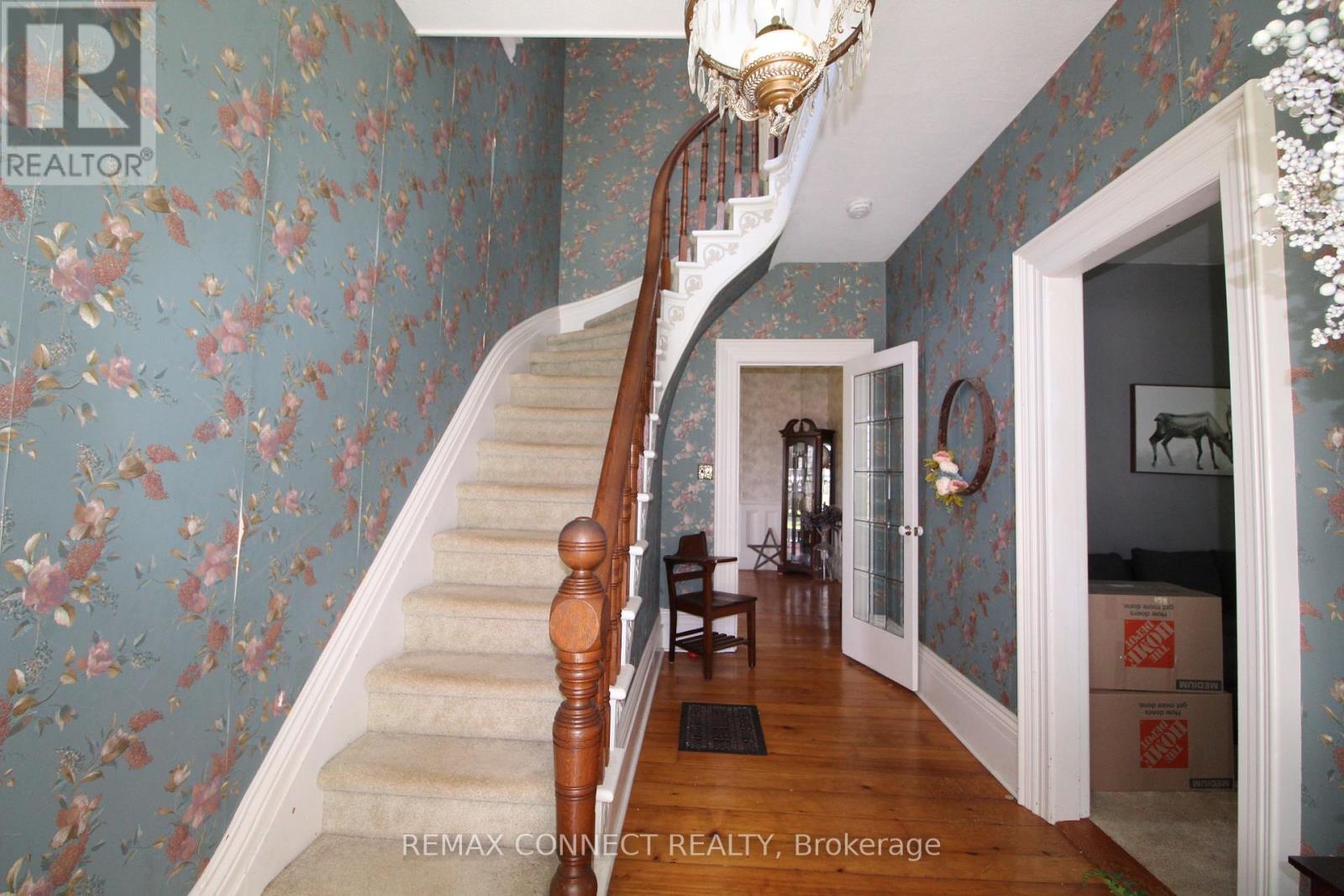 ..house - 10748 Mcewen Drive, Middlesex Centre, Ontario  N0M 1P0 - Photo 9 - X13241384