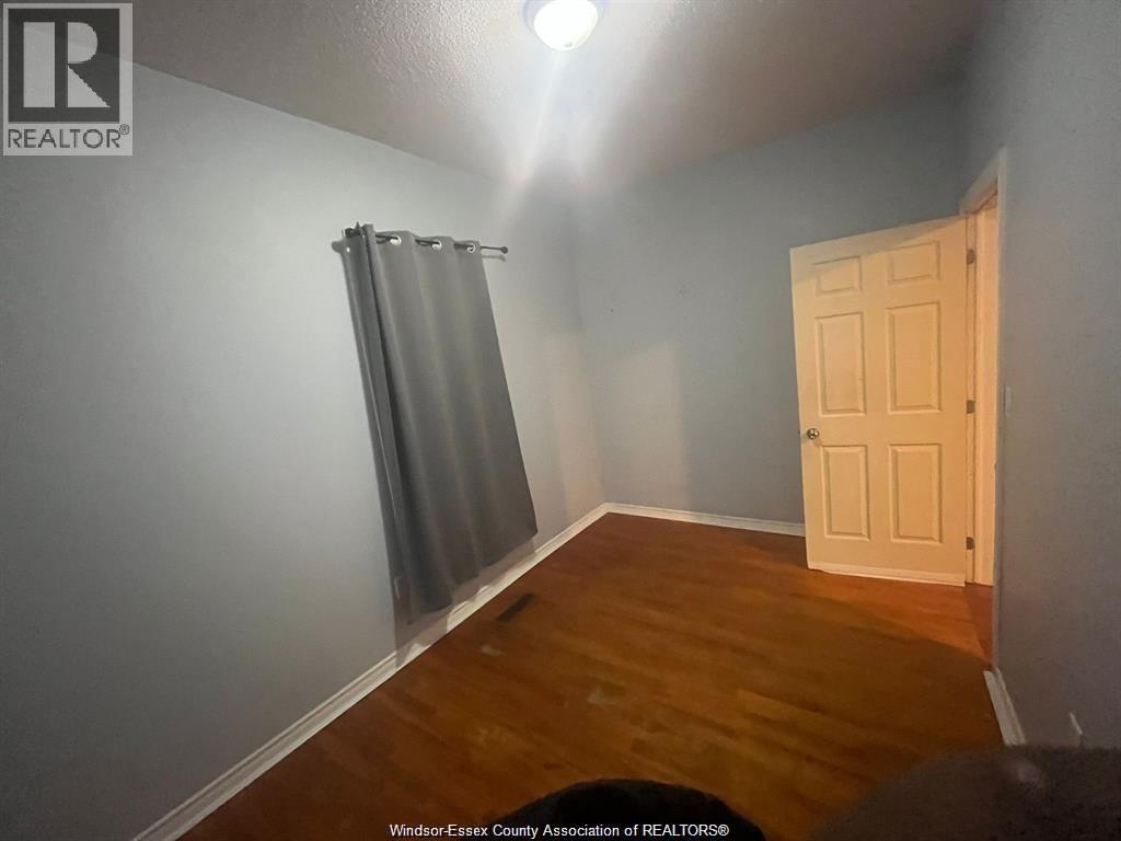 4 Hazelton Street, Leamington, Ontario  N8H 1B6 - Photo 11 - 26013160