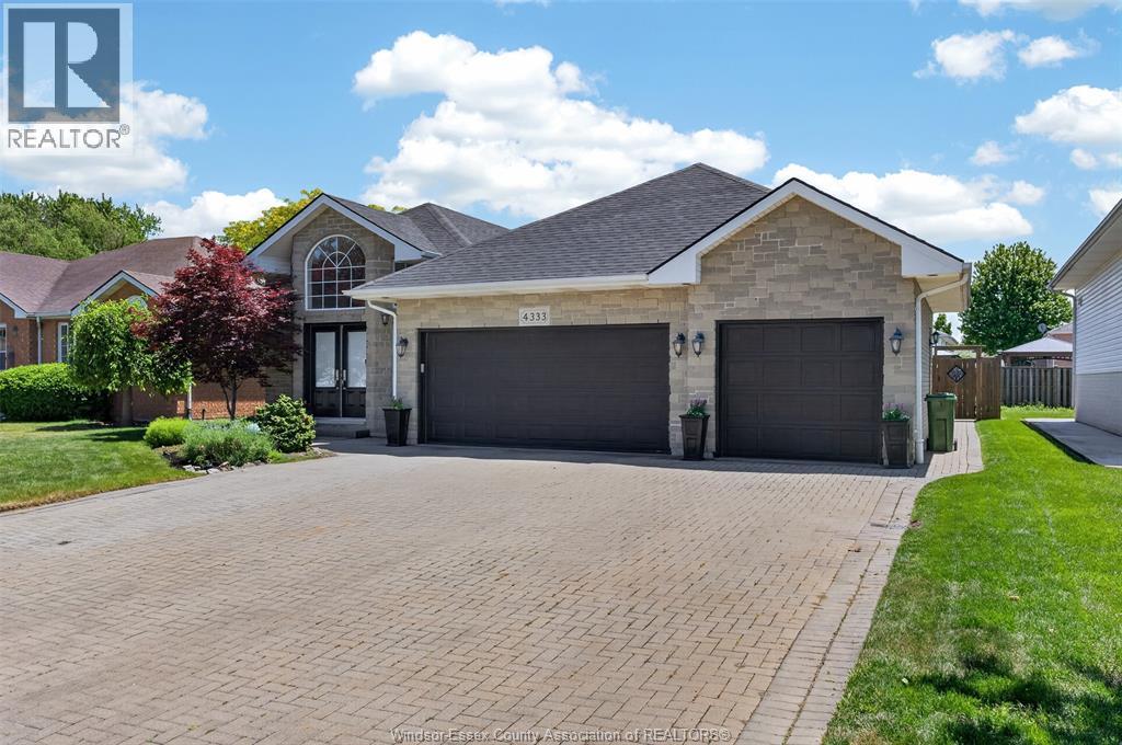4333 Golfcourse, Windsor, Ontario  N9G 2P4 - Photo 3 - 26013080