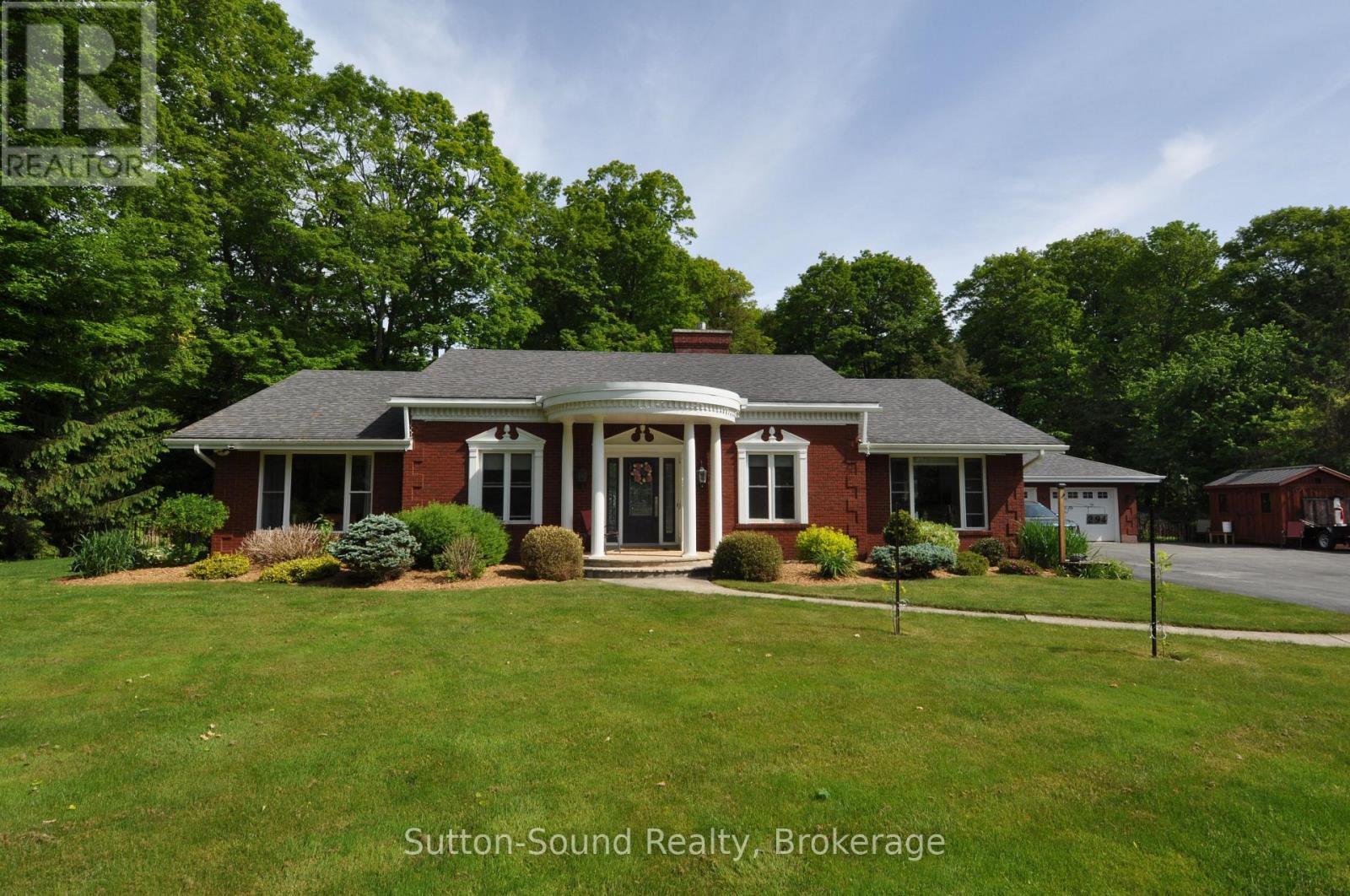 294 FOREST HILL DRIVE, Georgian Bluffs, Ontario