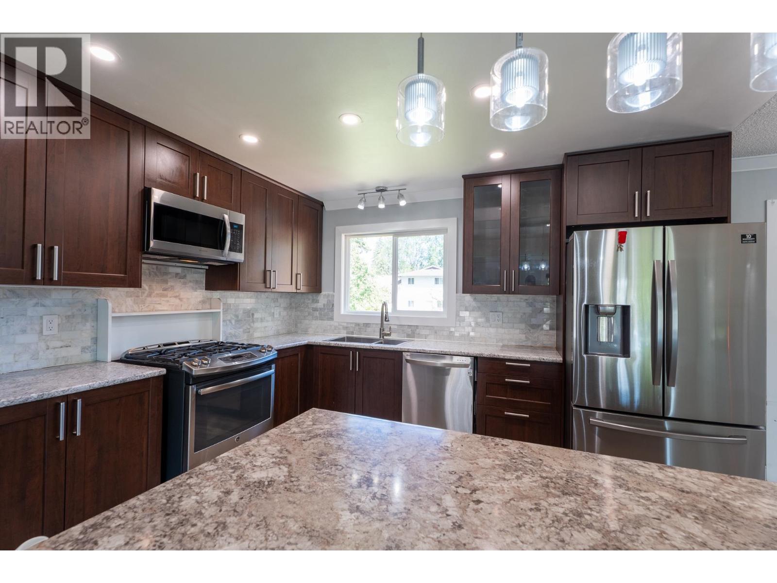 2818 Lonsdale Street, Prince George, British Columbia  V2L 4X9 - Photo 5 - R3132247