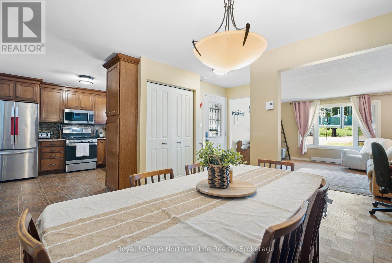 1333 Ski Club Road, North Bay, Ontario  P1B 8E7 - Photo 10 - X13241486