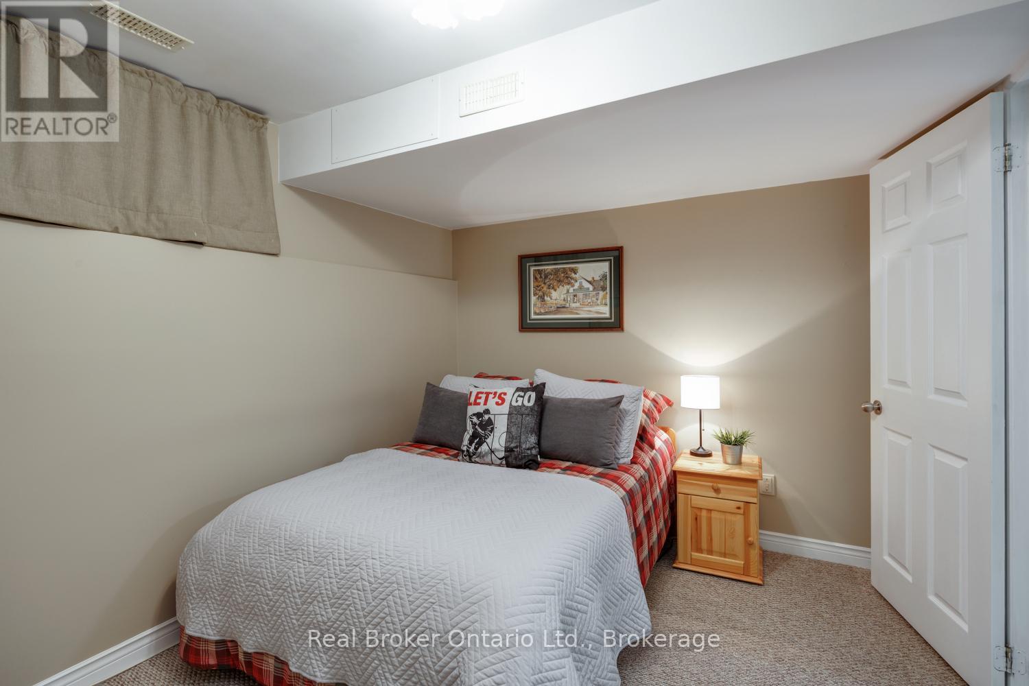 39 Valleycrest Drive, Clarington, Ontario  L1E 1H8 - Photo 29 - E13238952