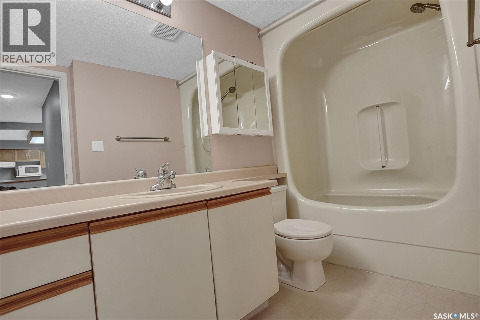 139 960 Assiniboine Avenue E, Regina, Saskatchewan  S4V 2P8 - Photo 19 - SK038047