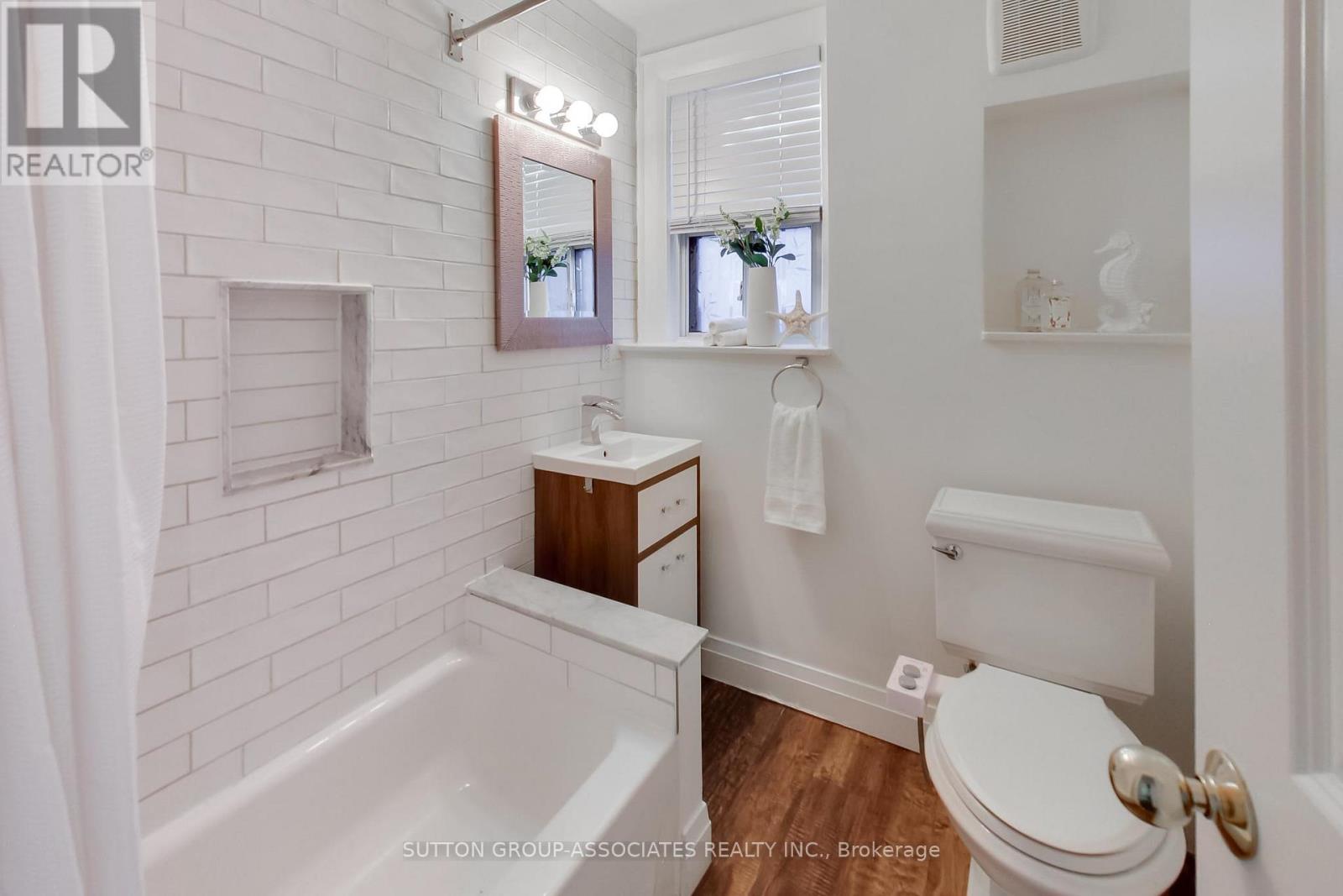 38 Winona Drive, Toronto, Ontario  M6G 3S6 - Photo 20 - C13241528