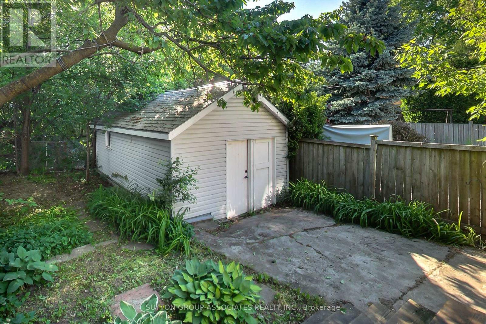 38 Winona Drive, Toronto, Ontario  M6G 3S6 - Photo 38 - C13241528