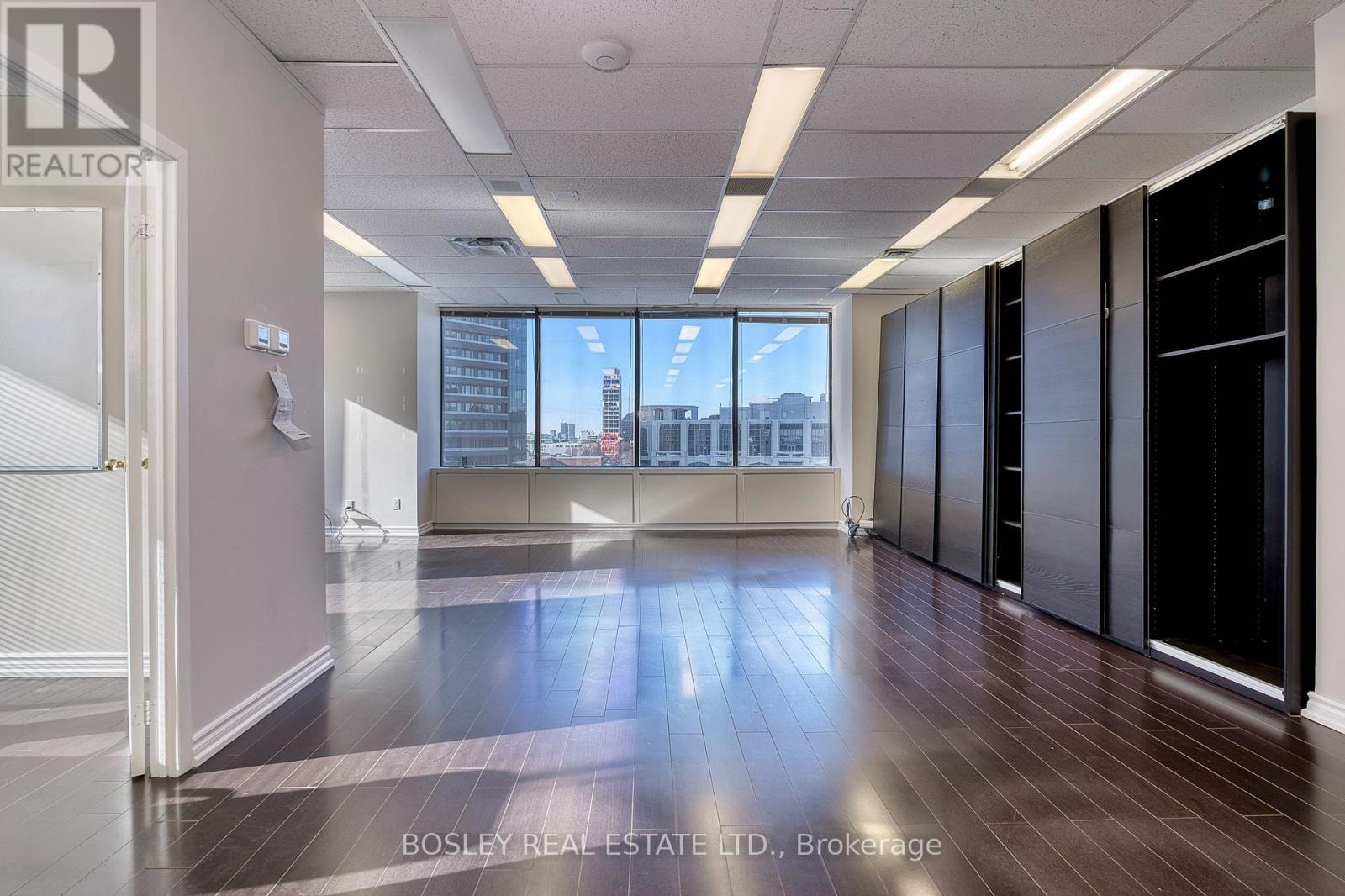 800 - 920 Yonge Street, Toronto, Ontario  M4W 3C7 - Photo 2 - C13241562