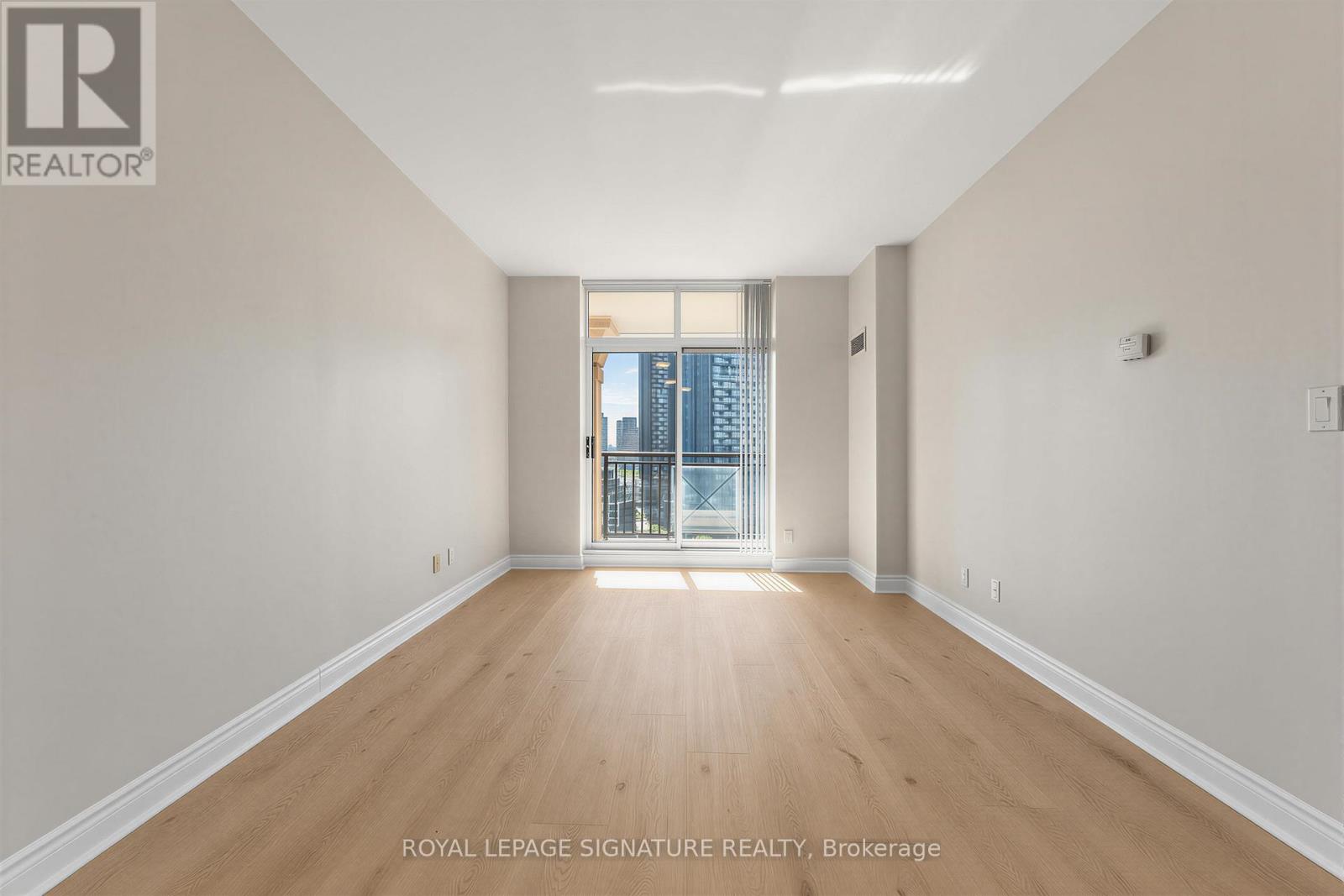 1408 - 1105 Leslie Street, Toronto, Ontario  M3C 4G9 - Photo 2 - C13241572
