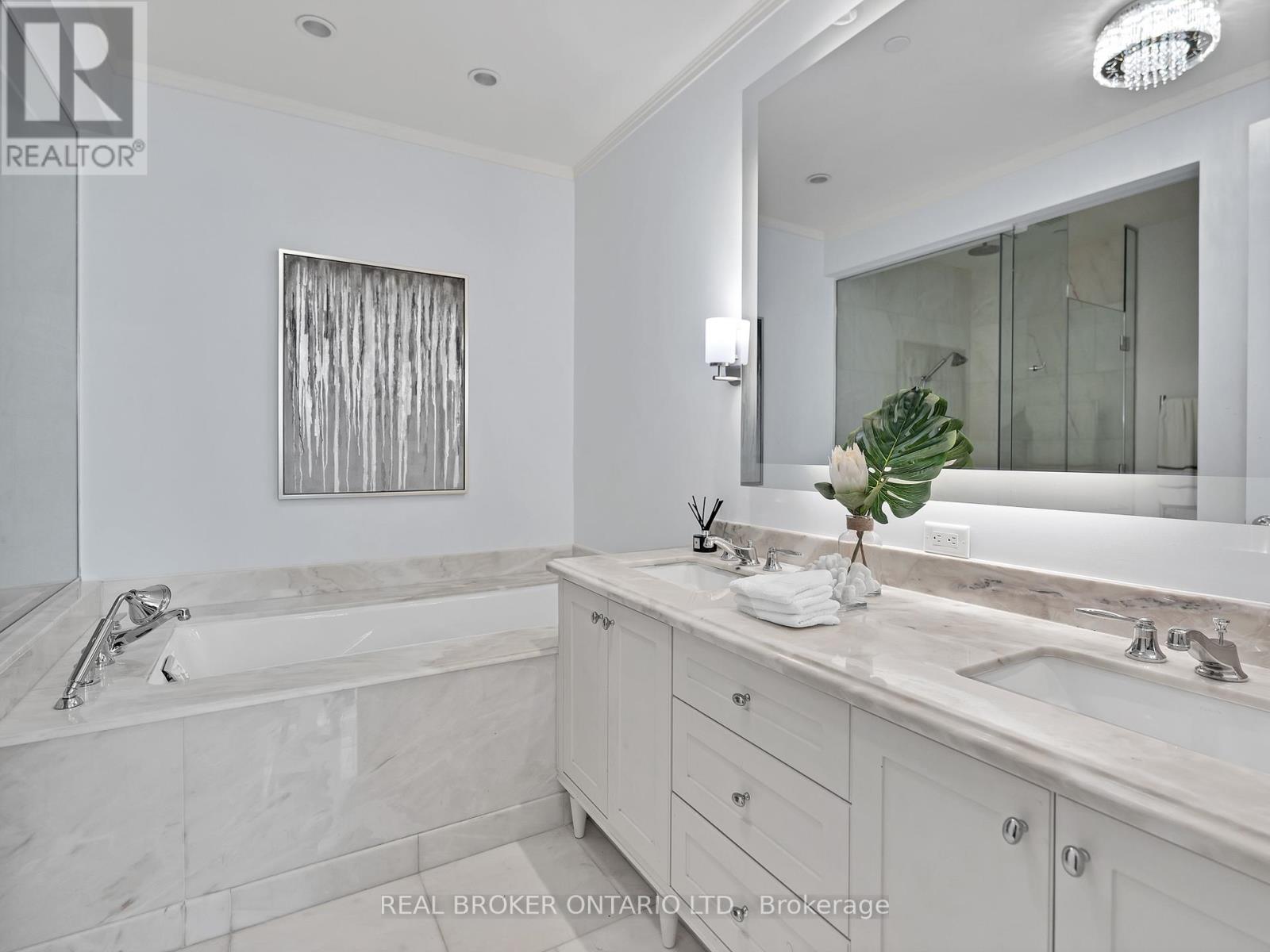 3803 - 183 Wellington Street W, Toronto, Ontario  M5V 0A1 - Photo 18 - C13241616