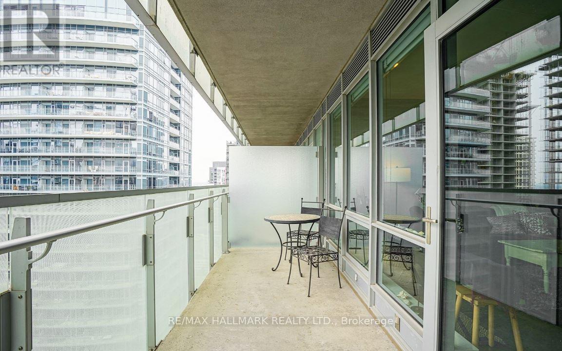 3704 - 80 John Street, Toronto, Ontario  M5V 3X4 - Photo 12 - C13241620