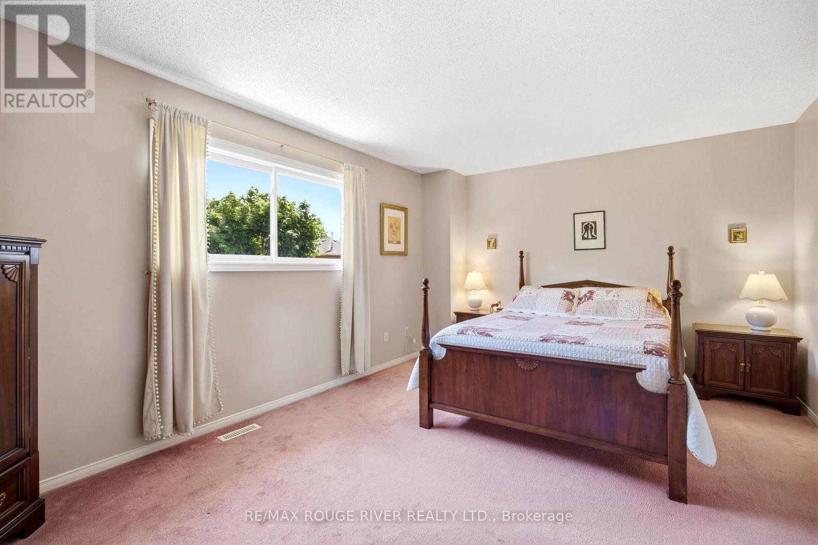 25 Cobblestone Drive, Whitby, Ontario  L1R 2A4 - Photo 16 - E13241588