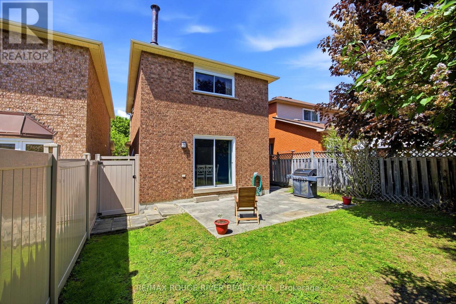 25 Cobblestone Drive, Whitby, Ontario  L1R 2A4 - Photo 25 - E13241588