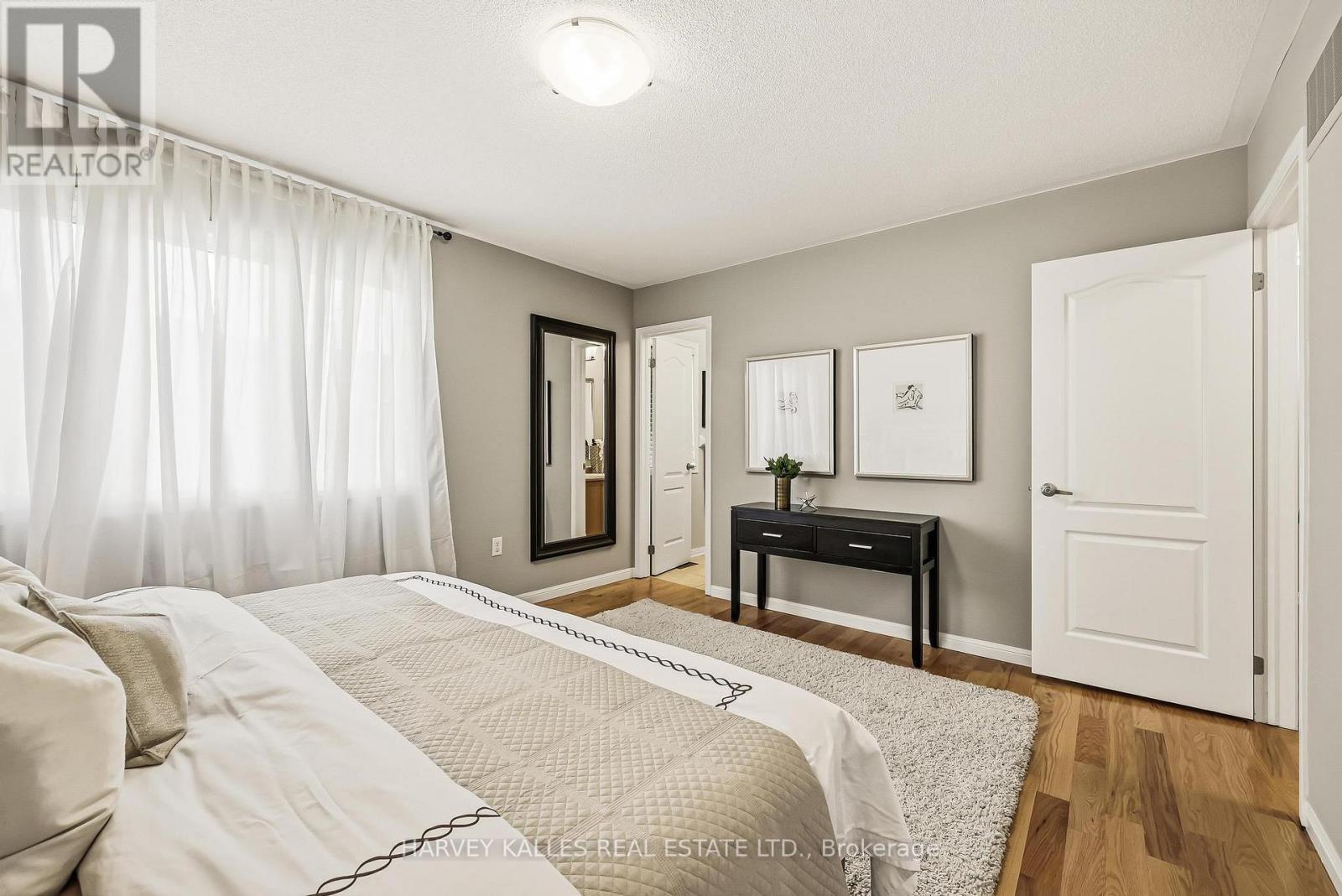 10 Dougherty Crescent, Whitchurch-Stouffville, Ontario  L4A 0A3 - Photo 12 - N13241574