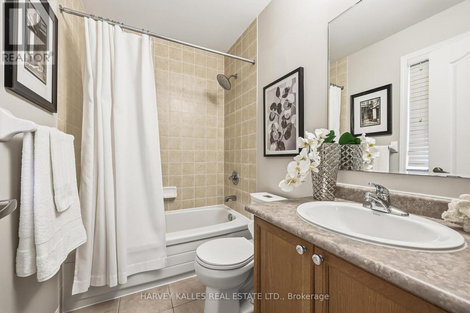 10 Dougherty Crescent, Whitchurch-Stouffville, Ontario  L4A 0A3 - Photo 13 - N13241574
