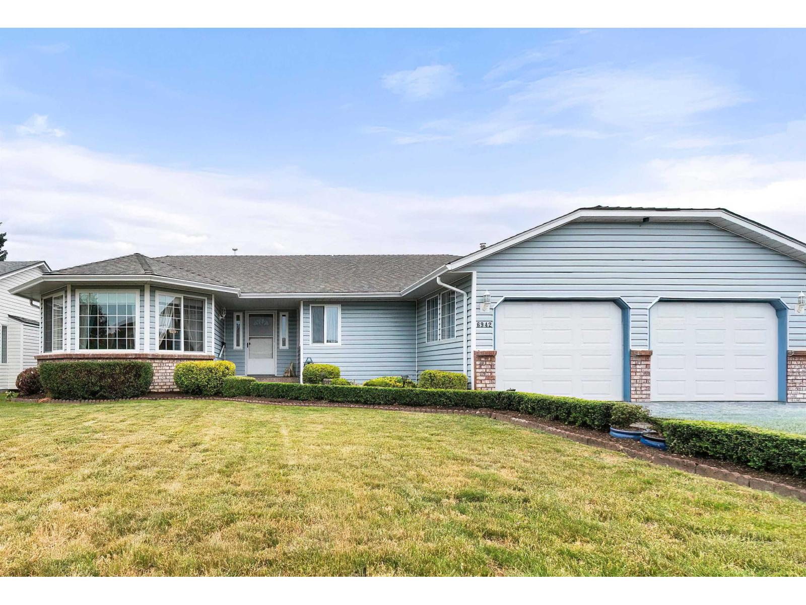 6942 COACH LAMP DRIVE|Sardis West Vedder