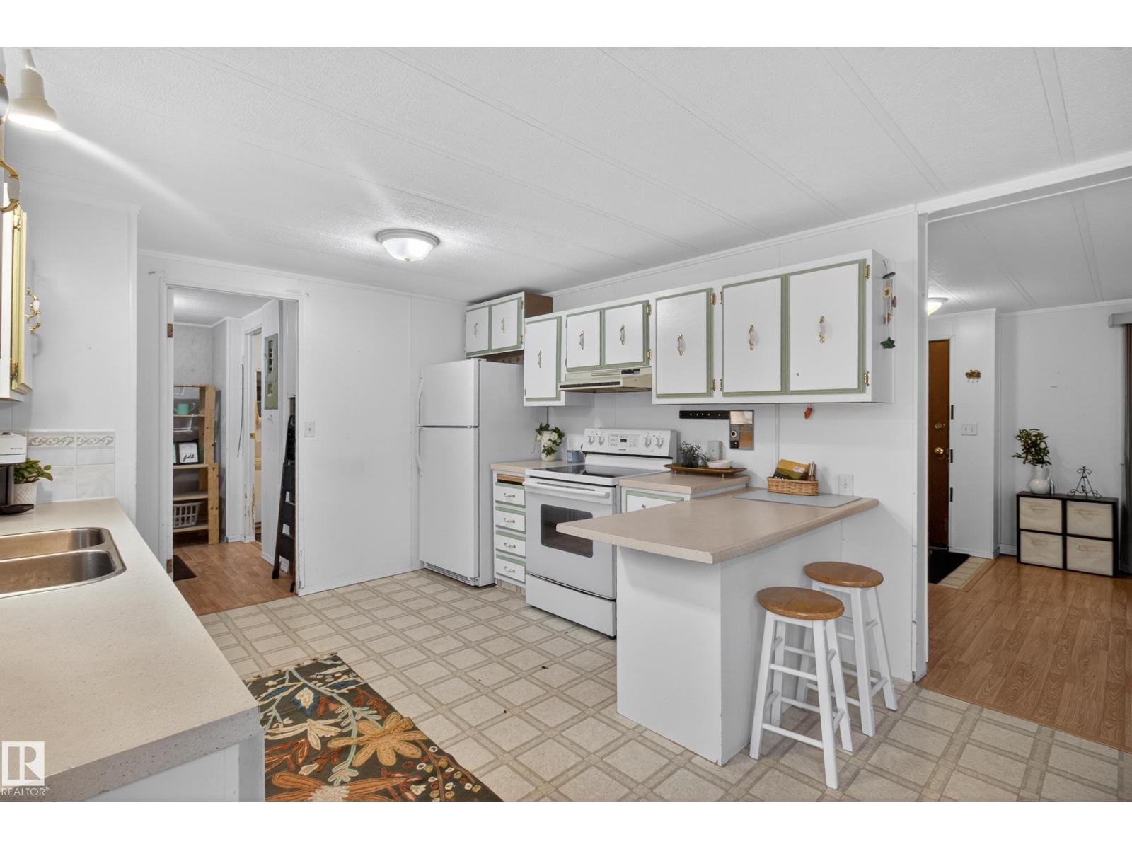 21 Willowdale Dr SE, Edmonton, Alberta  T6P 1H5 - Photo 8 - E4491776