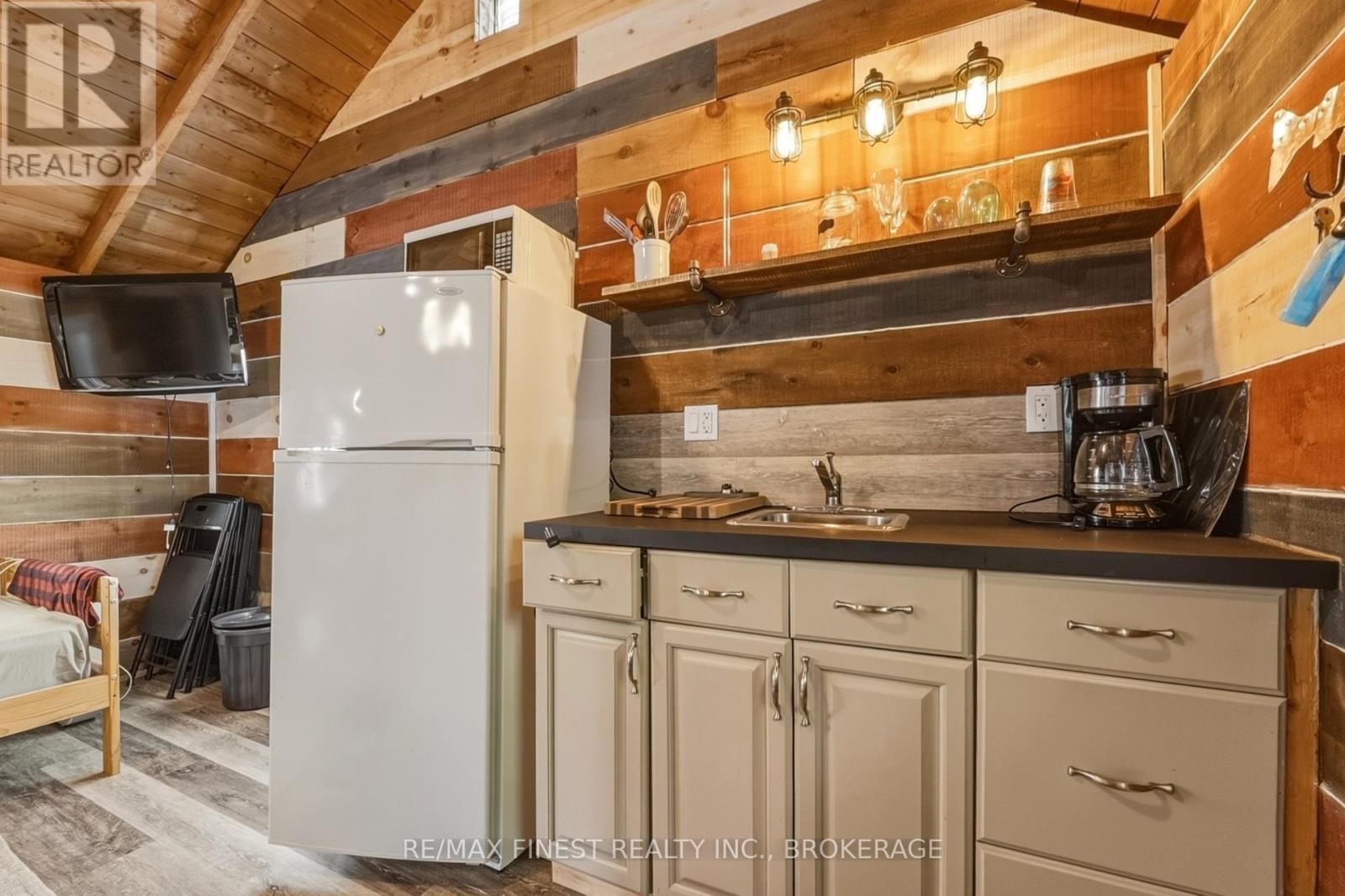 9010 Perth Road, Frontenac, Ontario  K0H 2L0 - Photo 31 - X13241768