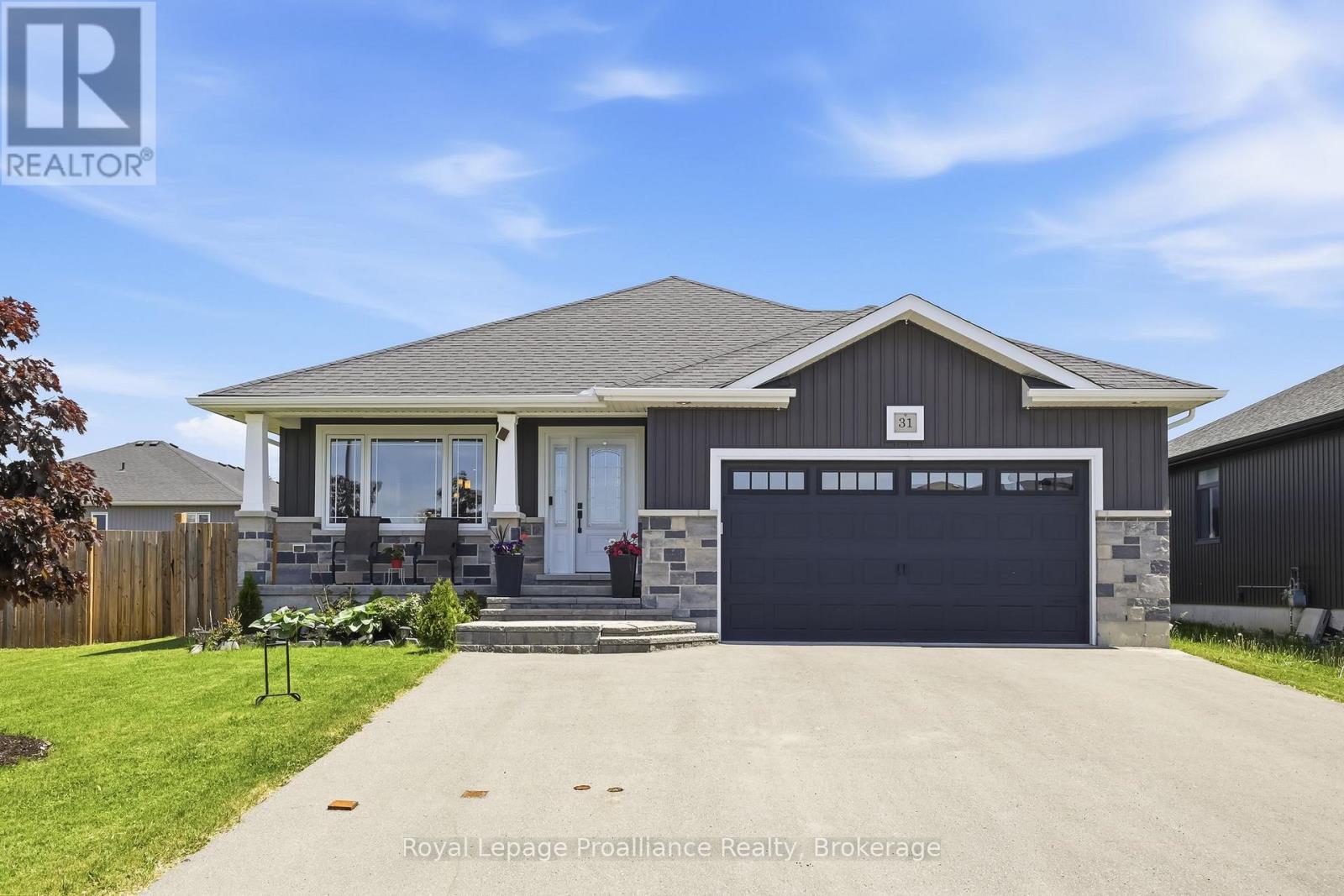 31 Gavin Crescent, Quinte West, Ontario  K8V 0H2 - Photo 1 - X13241684