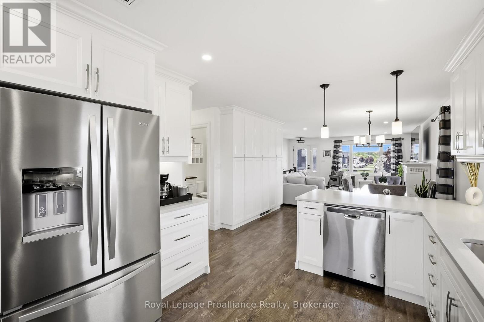31 Gavin Crescent, Quinte West, Ontario  K8V 0H2 - Photo 18 - X13241684