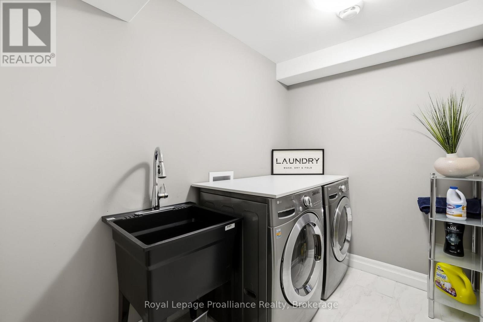 31 Gavin Crescent, Quinte West, Ontario  K8V 0H2 - Photo 37 - X13241684