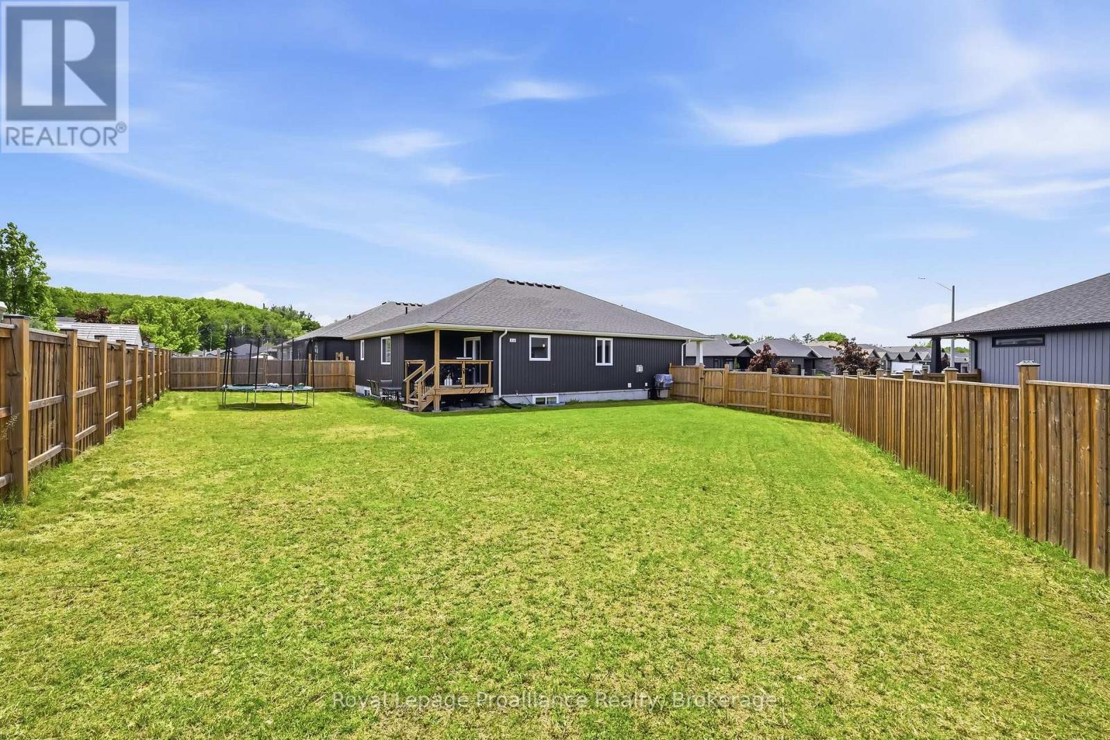 31 Gavin Crescent, Quinte West, Ontario  K8V 0H2 - Photo 43 - X13241684