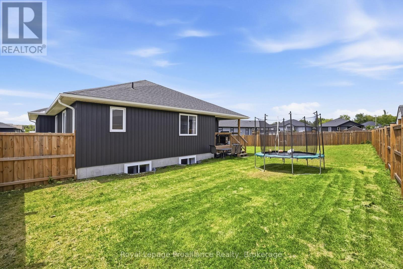 31 Gavin Crescent, Quinte West, Ontario  K8V 0H2 - Photo 44 - X13241684