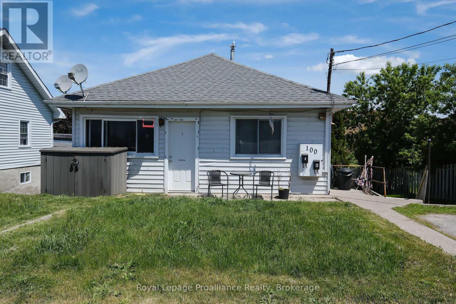 100 CROWN STREET, Quinte West, Ontario