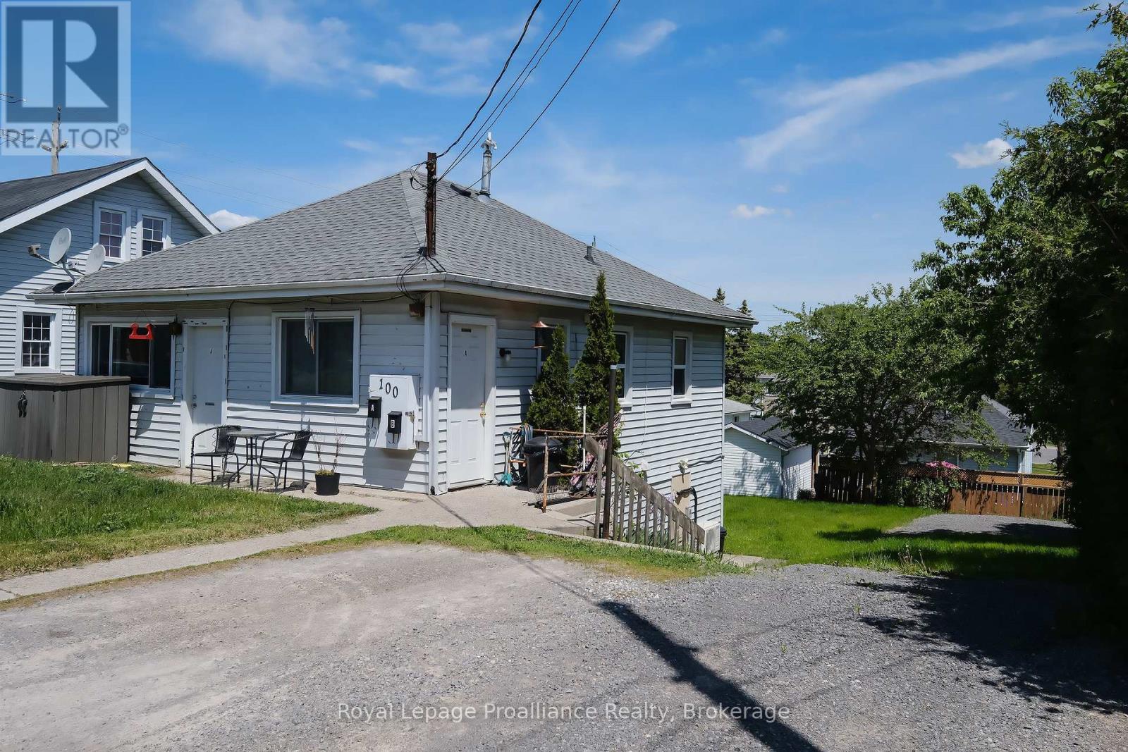100 Crown Street, Quinte West, Ontario  K8V 1P4 - Photo 2 - X13241882