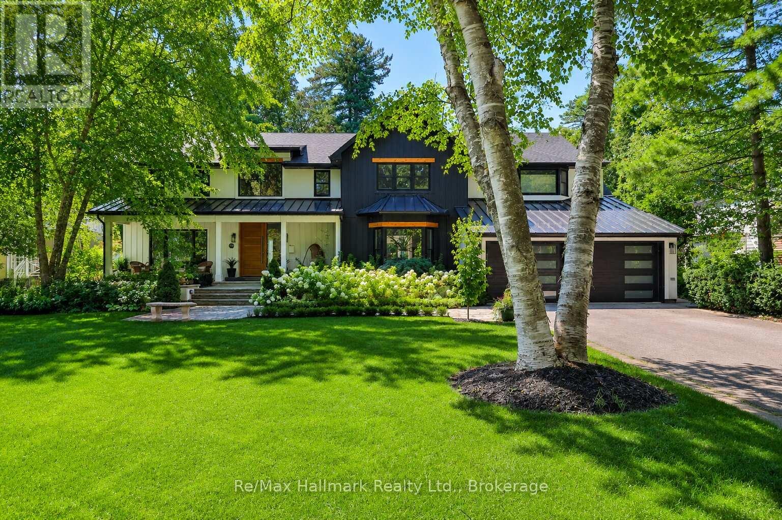 200 Chartwell Road, Oakville, Ontario  L6J 3Z8 - Photo 1 - W13121218