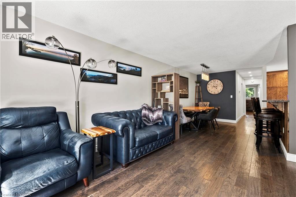 4513 Carriage Road, Beamsville, Ontario  L3J 0C4 - Photo 8 - 40835095