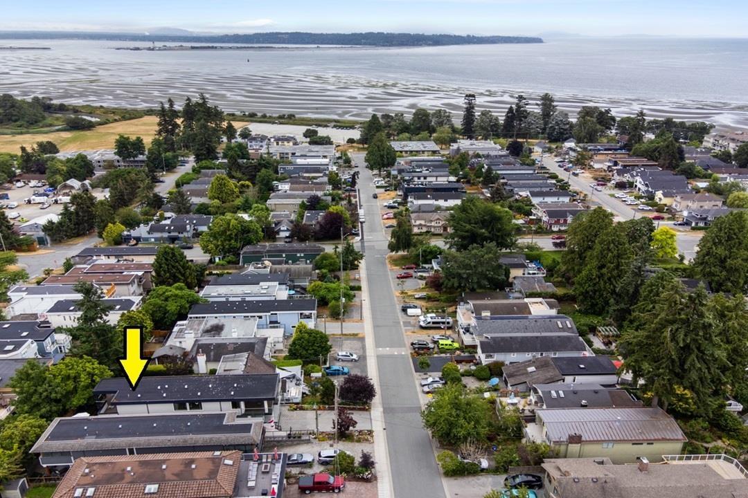 952 Parker Street, White Rock, British Columbia  V3S 8E8 - Photo 3 - R3131352