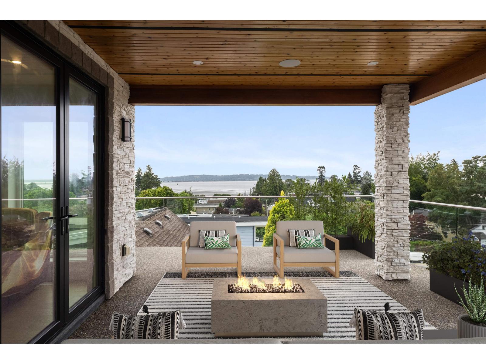 952 Parker Street, White Rock, British Columbia  V3S 8E8 - Photo 5 - R3131352