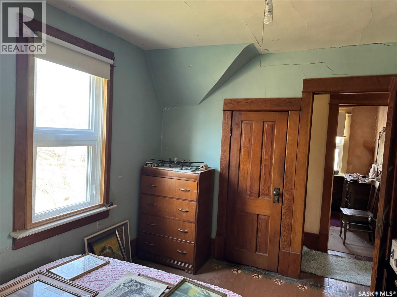 218 Main Street, Mossbank, Saskatchewan  S0H 3G0 - Photo 11 - SK037918