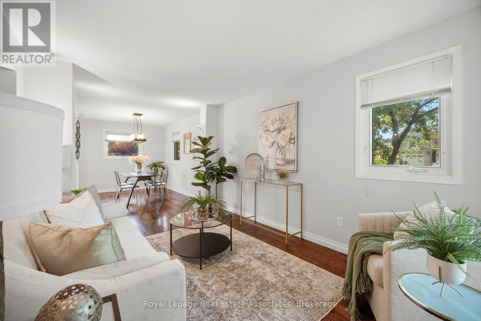 1308 Valerie Crescent, Oakville, Ontario  L6J 7E2 - Photo 8 - W13241624