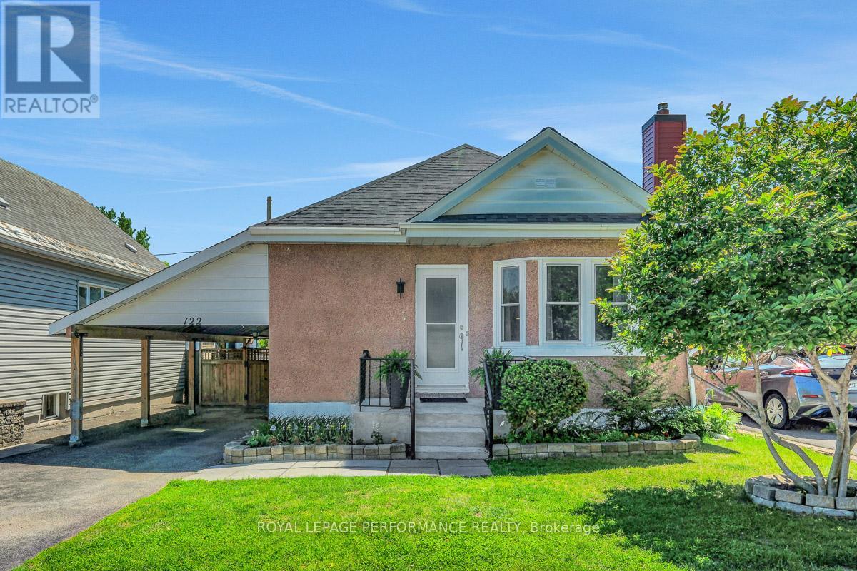 122 VACHON AVENUE, Ottawa, Ontario