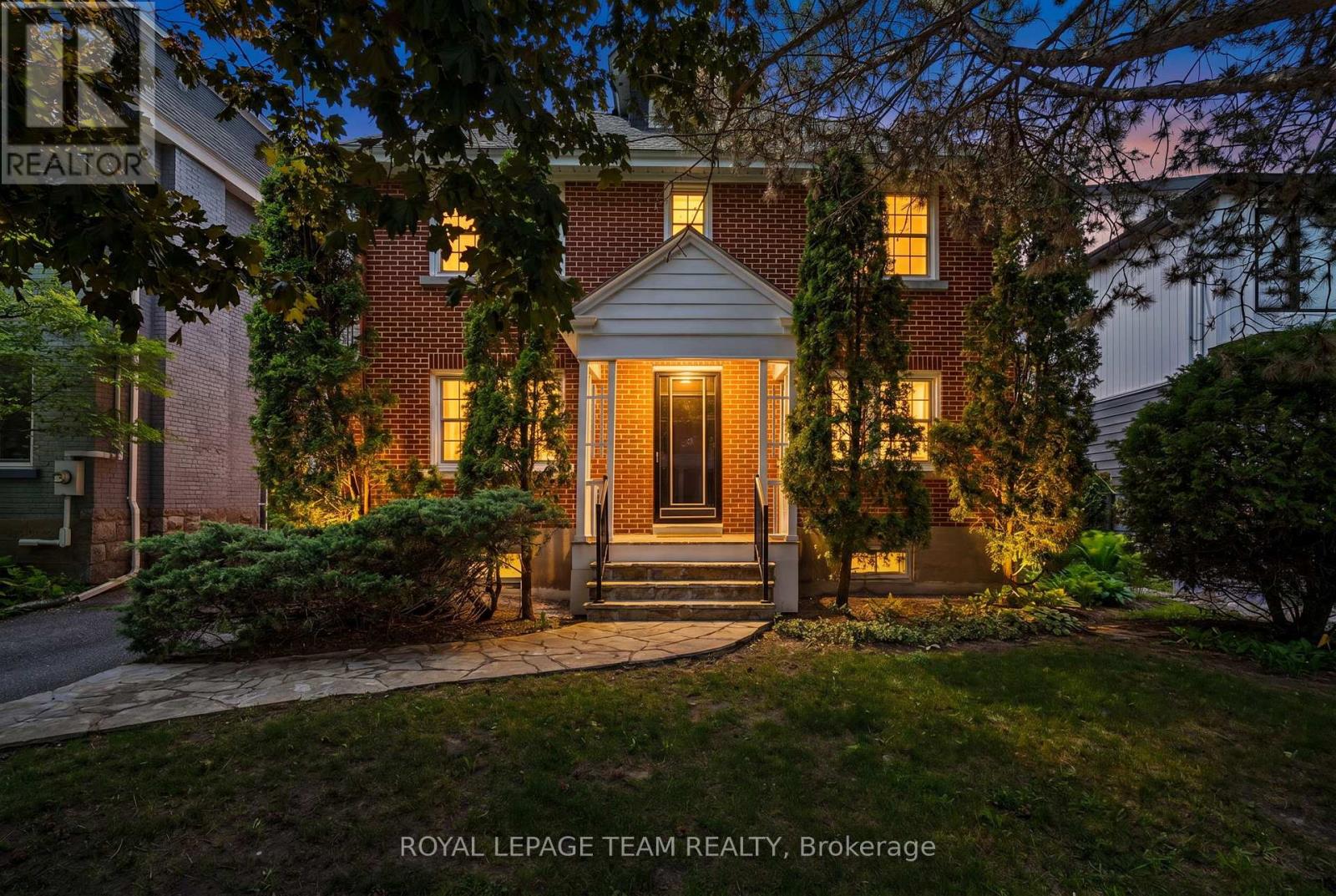 568 GOLDEN AVENUE, Ottawa, Ontario