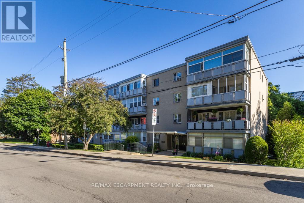 404 - 107 ST. JOSEPH'S DRIVE, Hamilton, Ontario
