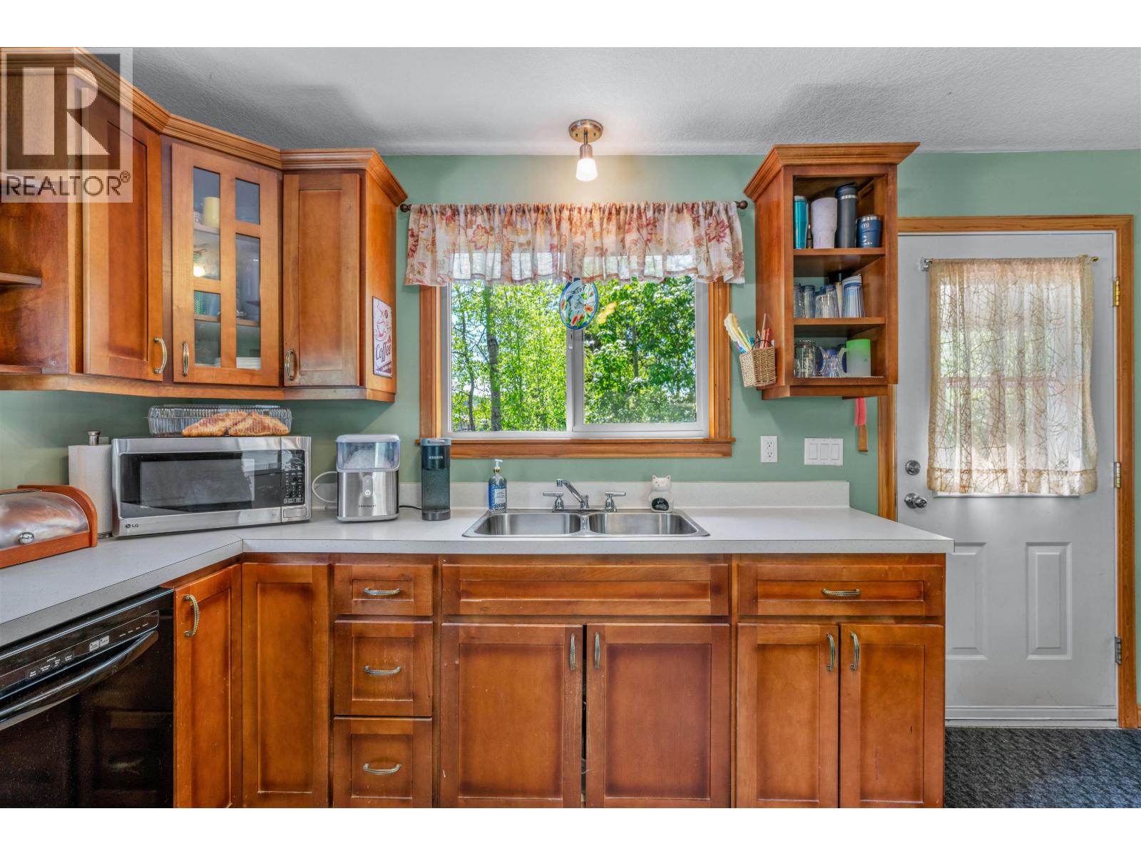 Listing image 14