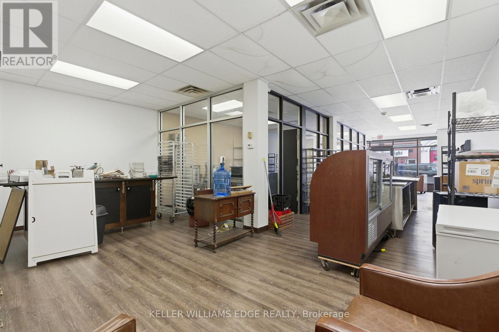 First Floor - 389 Dundas Street, Woodstock, Ontario  N4S 1B6 - Photo 5 - X13241522
