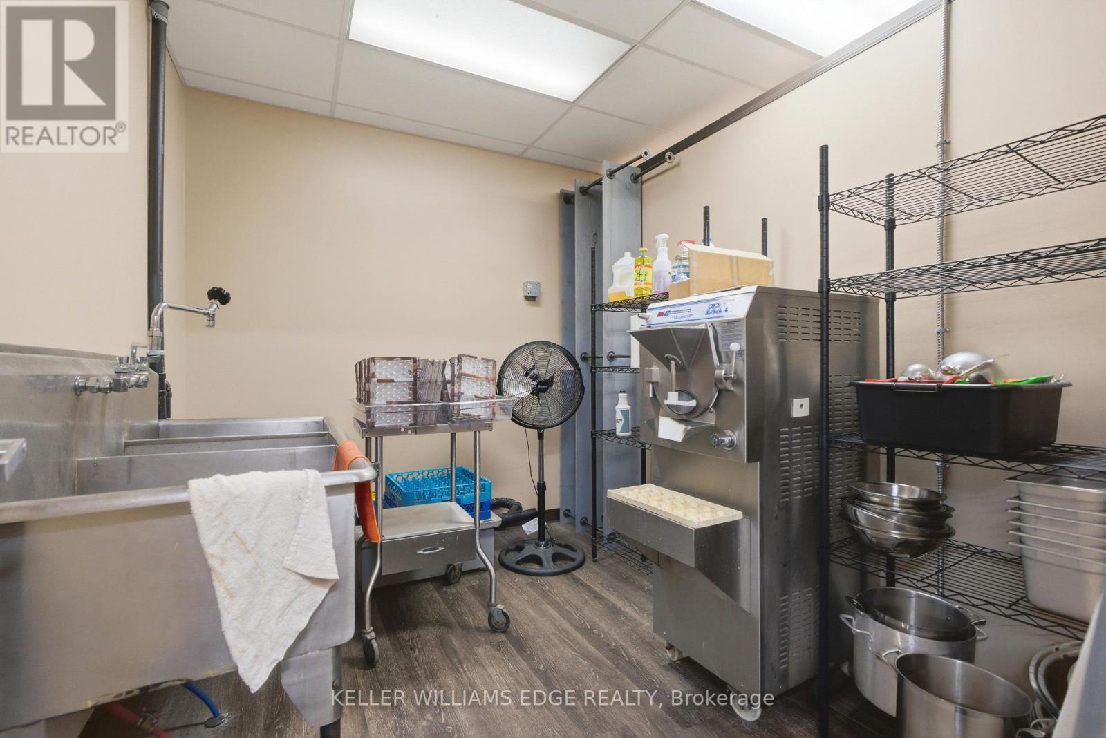 First Floor - 389 Dundas Street, Woodstock, Ontario  N4S 1B6 - Photo 6 - X13241522