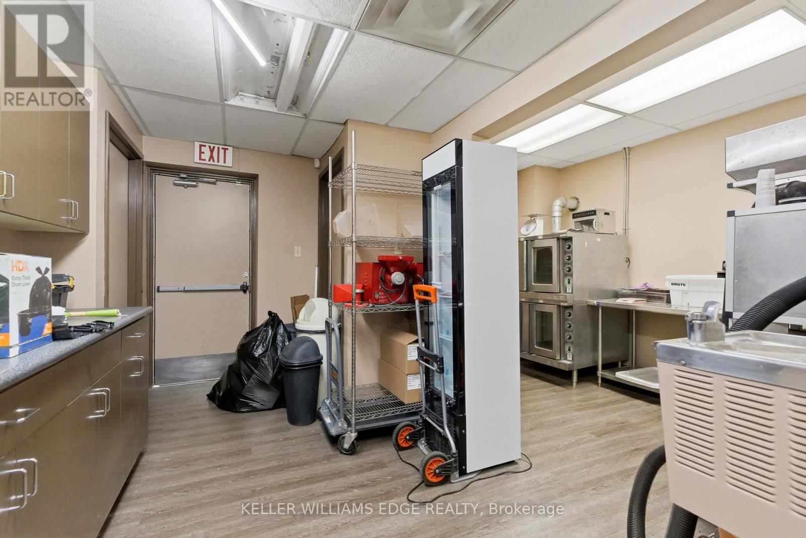 First Floor - 389 Dundas Street, Woodstock, Ontario  N4S 1B6 - Photo 7 - X13241522