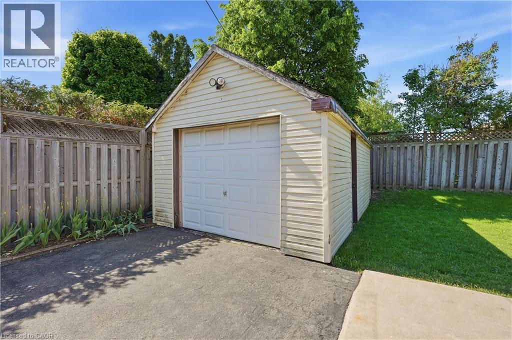 764 Brucedale Avenue E, Hamilton, Ontario  L8V 1R9 - Photo 32 - 40836844
