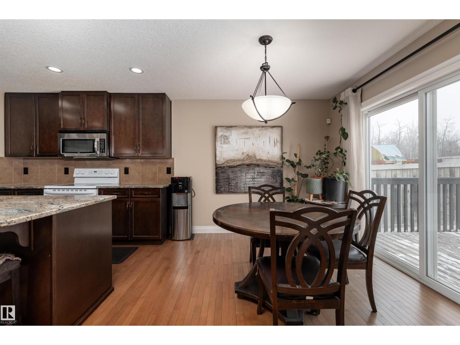 729 37a Av NW, Edmonton, Alberta  T6T 0S2 - Photo 6 - E4491780