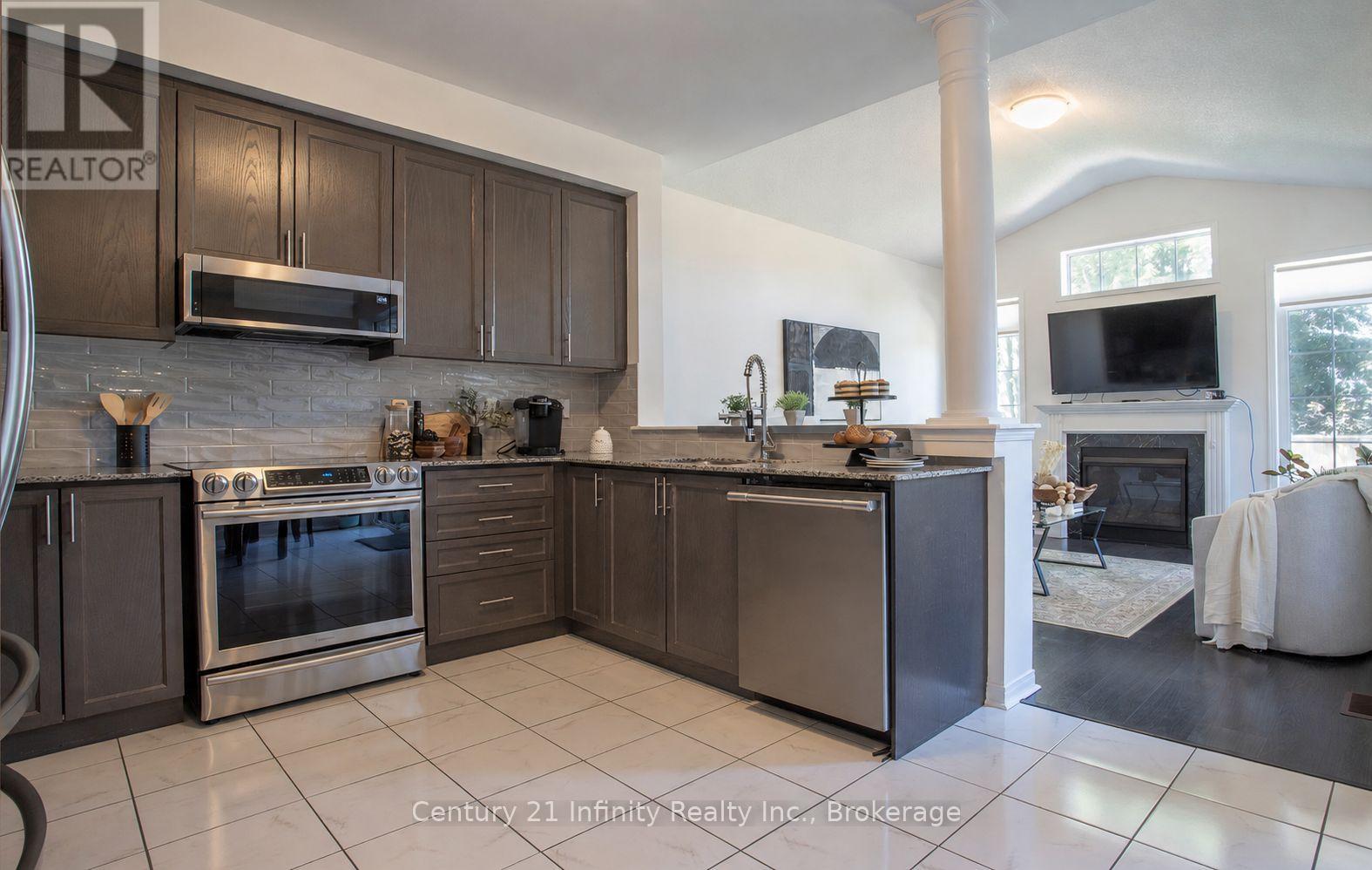 1020 Byron Street N, Whitby, Ontario  L1N 0E5 - Photo 14 - E13238354