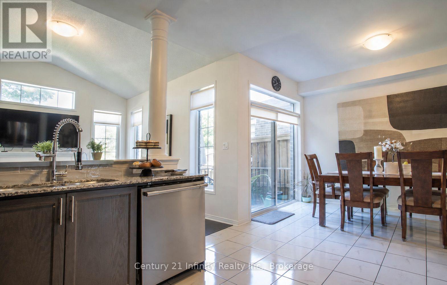 1020 Byron Street N, Whitby, Ontario  L1N 0E5 - Photo 17 - E13238354