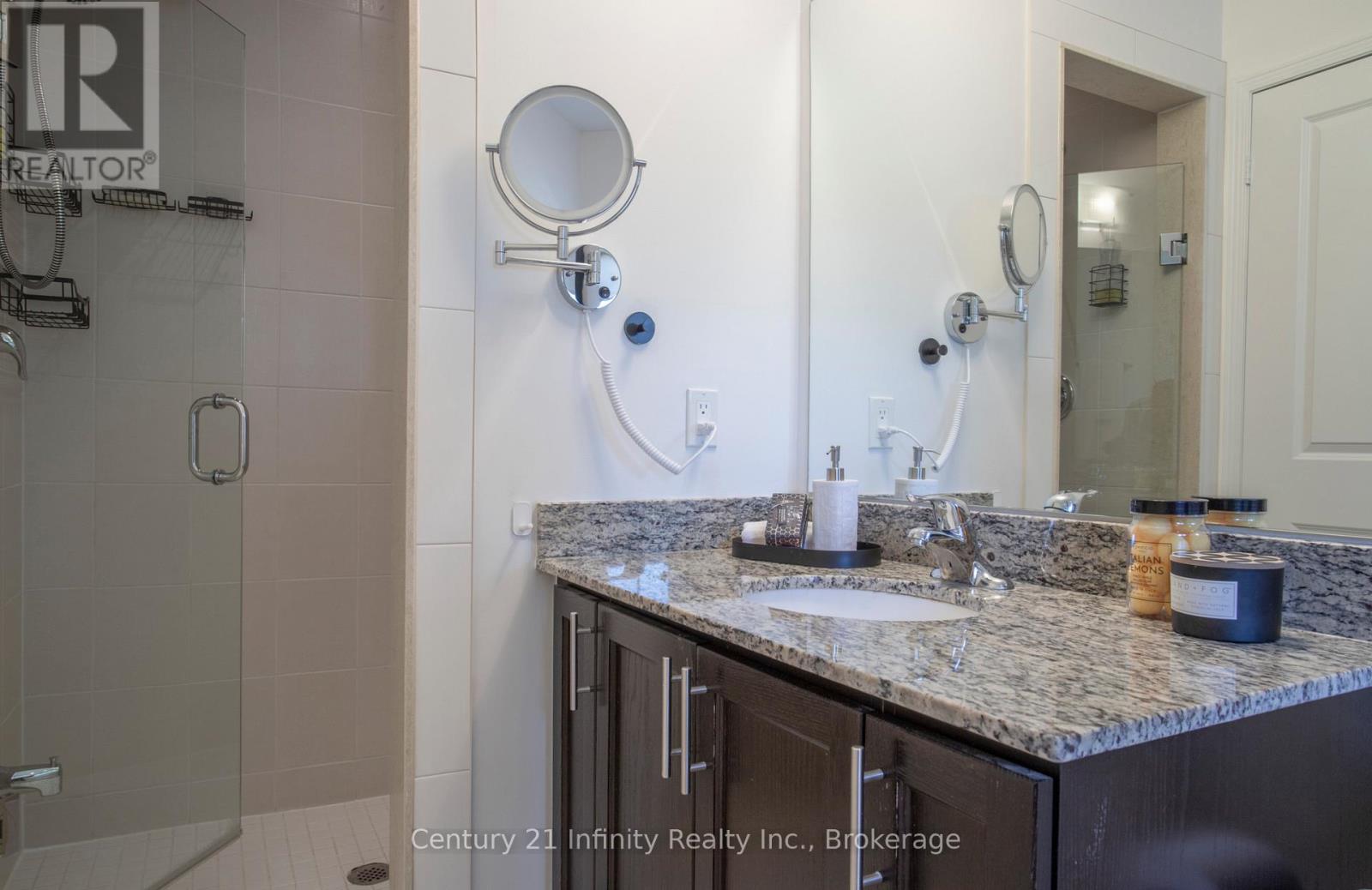 1020 Byron Street N, Whitby, Ontario  L1N 0E5 - Photo 28 - E13238354