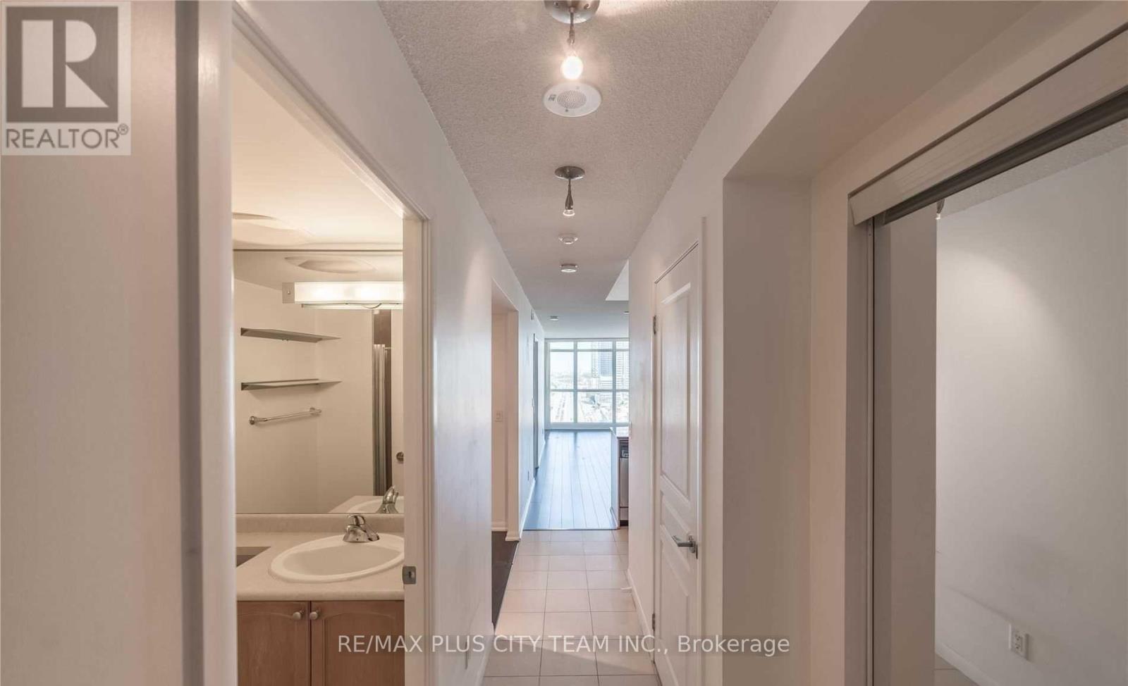 1809 - 18 Yonge Street, Toronto, Ontario  M5E 1Z8 - Photo 12 - C13240886
