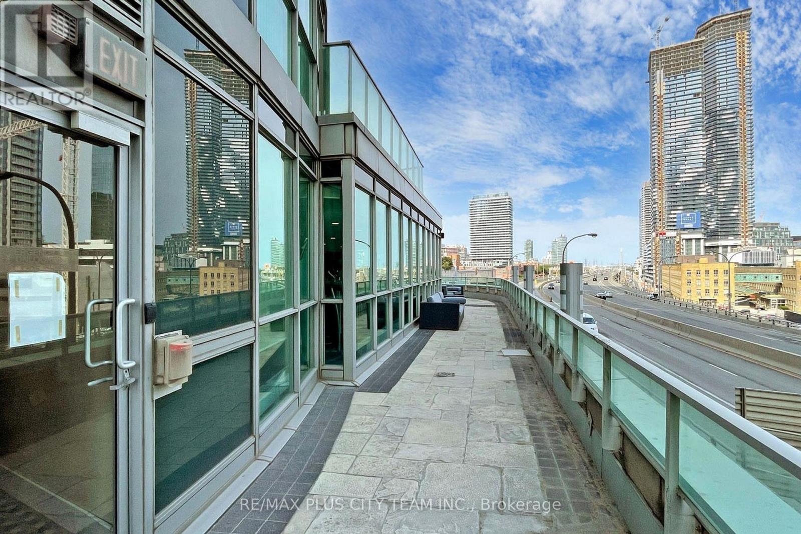 1809 - 18 Yonge Street, Toronto, Ontario  M5E 1Z8 - Photo 23 - C13240886