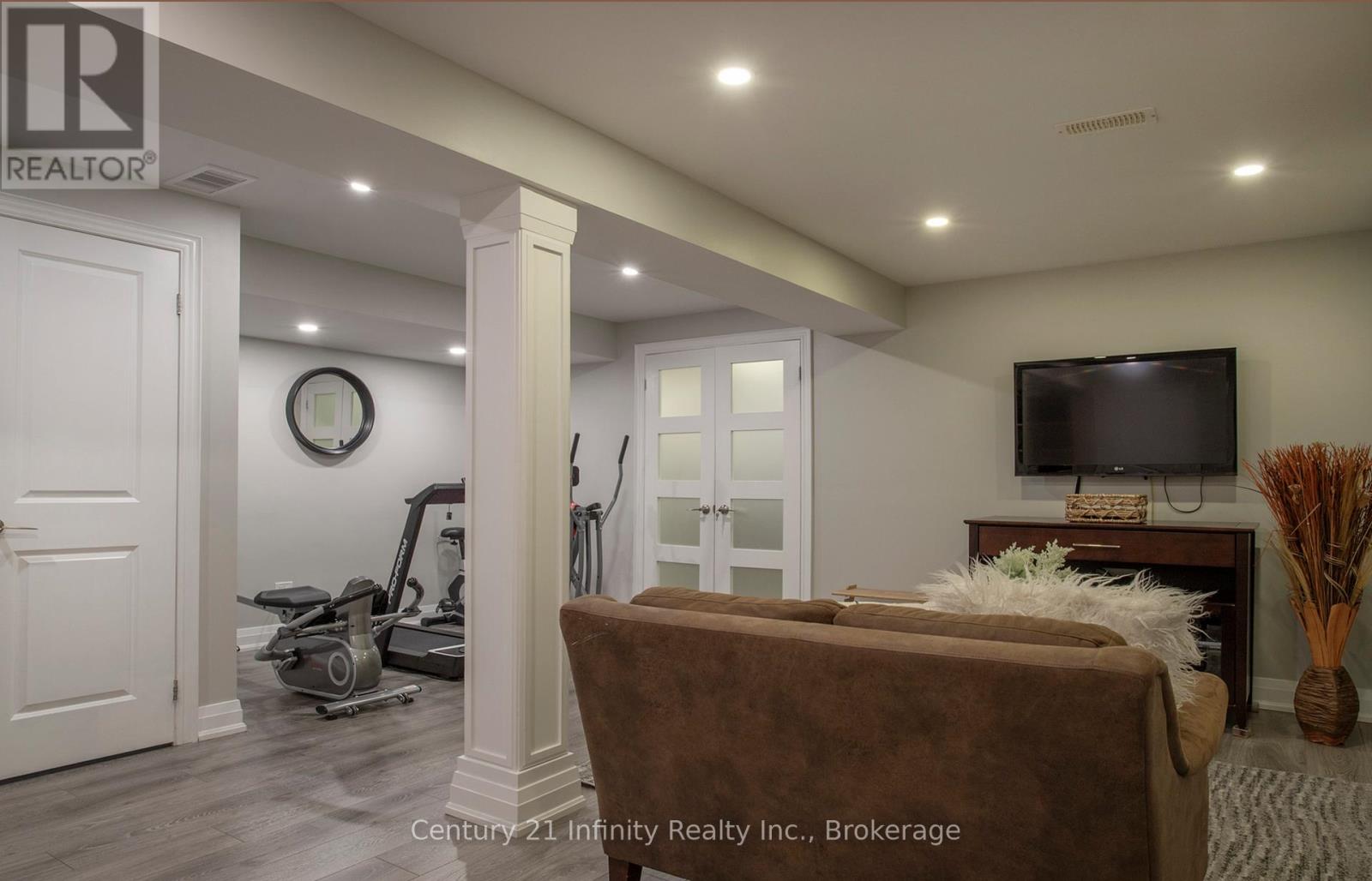 1020 Byron Street N, Whitby, Ontario  L1N 0E5 - Photo 37 - E13238354